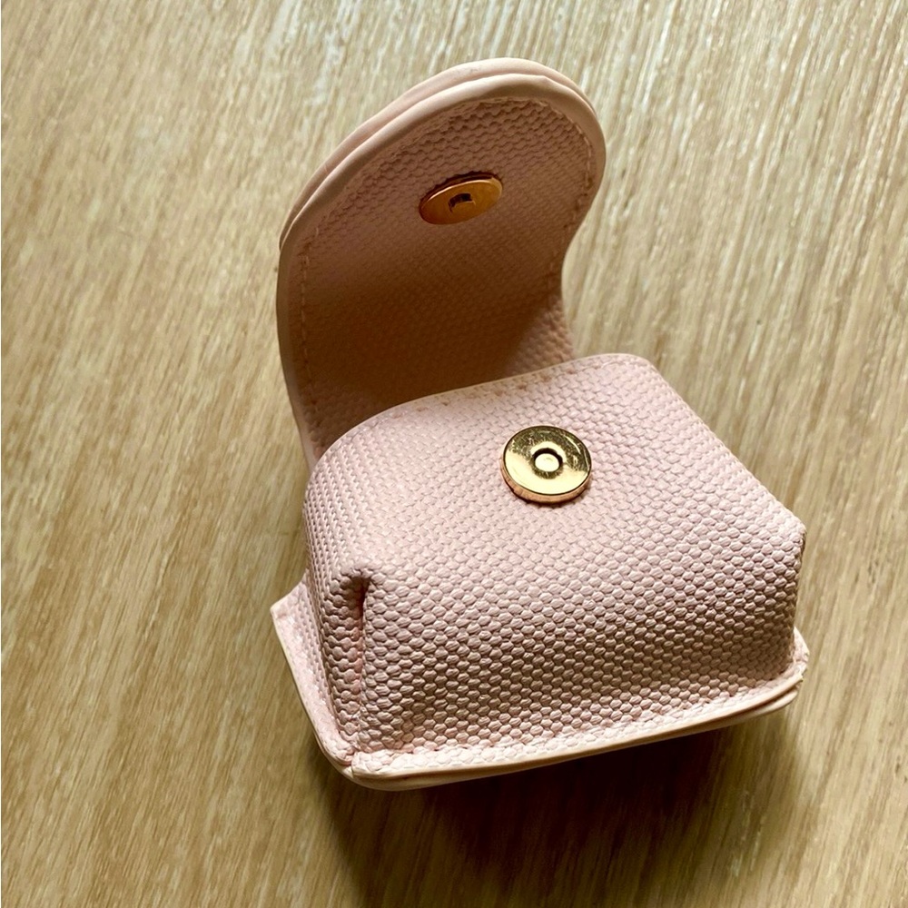 ♠️New Kate Spade AirPod Case - Picture 5 of 6